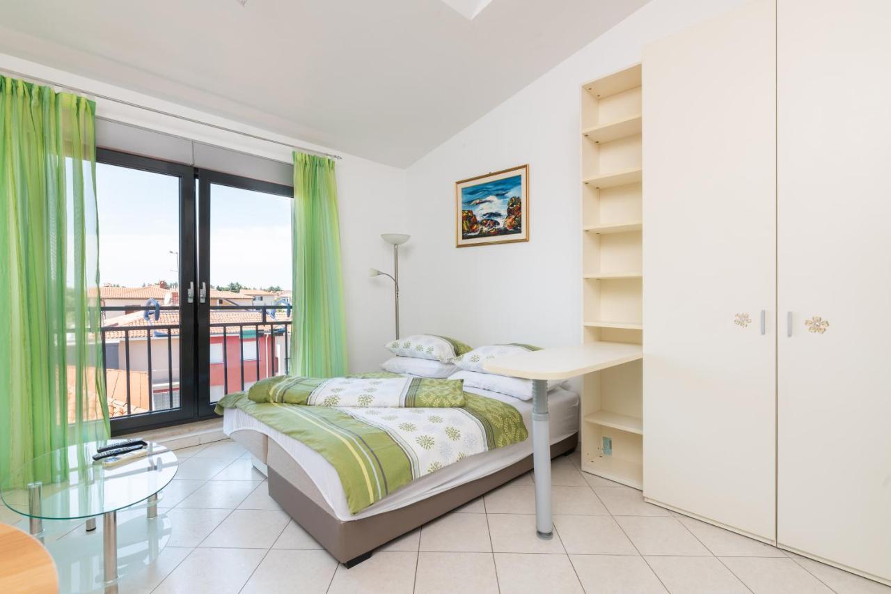 Seaview Studio Umag Buitenkant foto